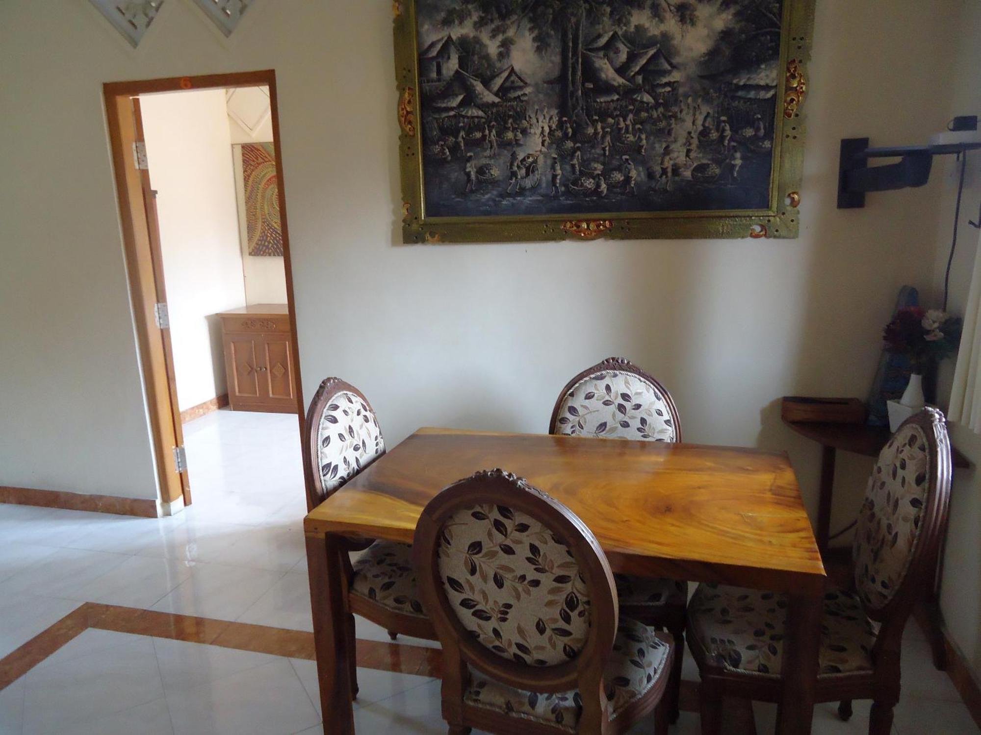 The Reinhold Guesthouse Bali 캐로보칸 외부 사진