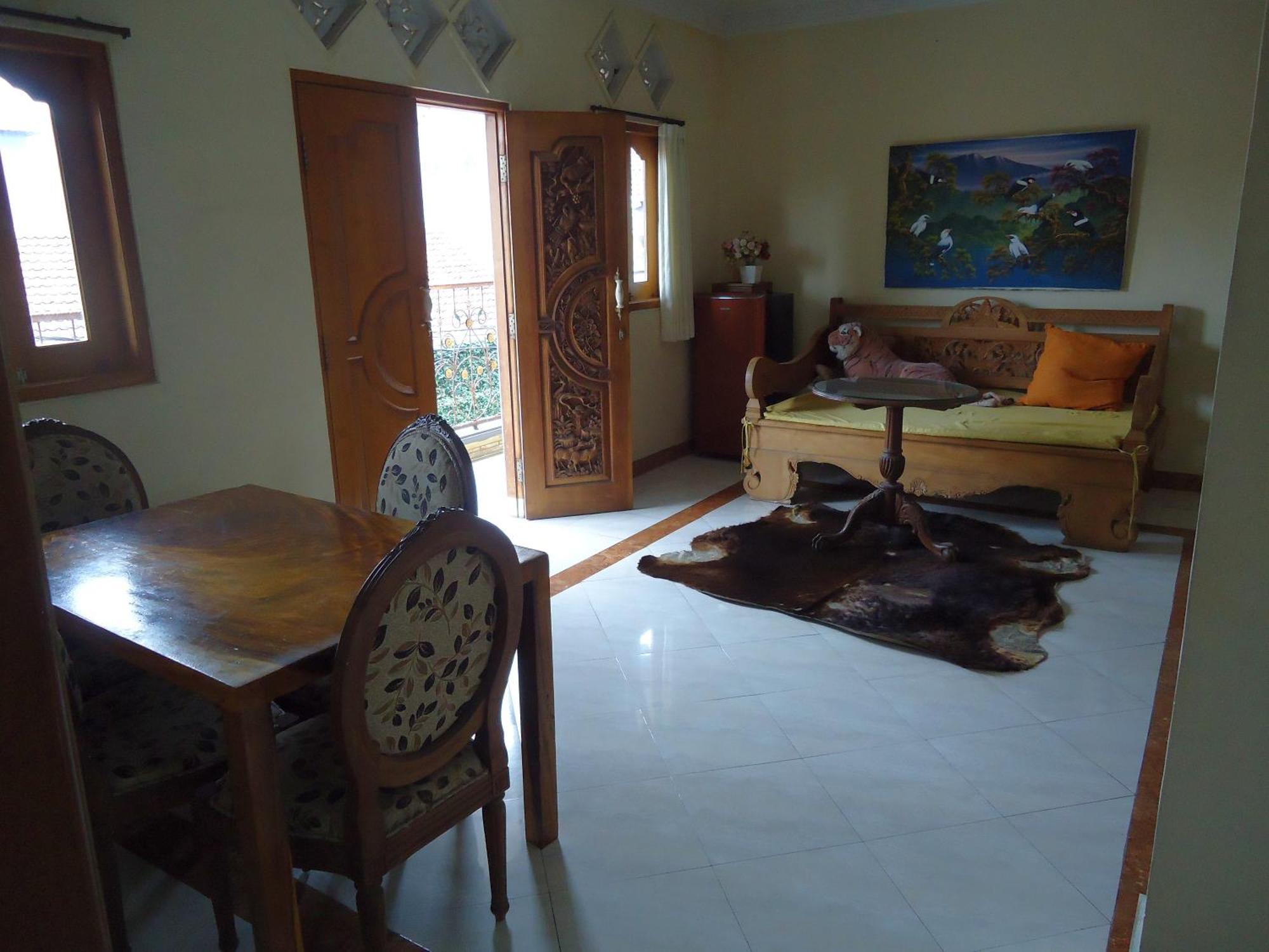 The Reinhold Guesthouse Bali 캐로보칸 외부 사진
